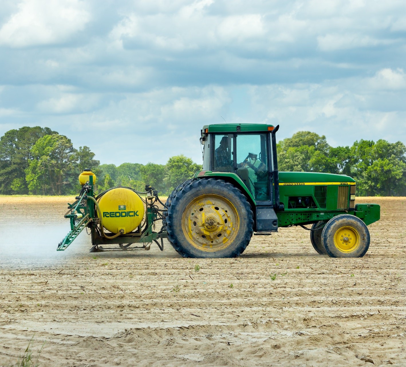 pexels-mark-stebnicki-288944011111